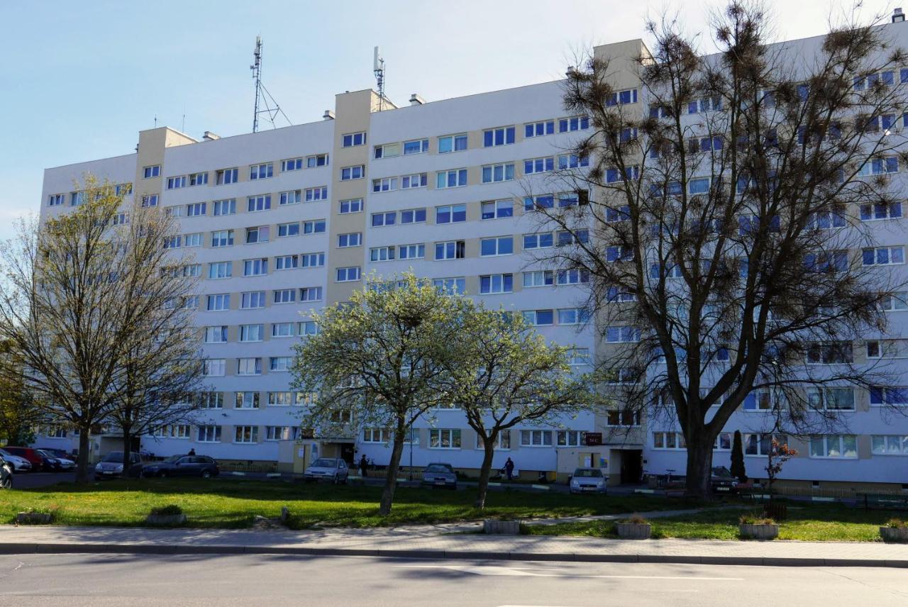 Roomsy Kolobrzeska Gdansk Bagian luar foto